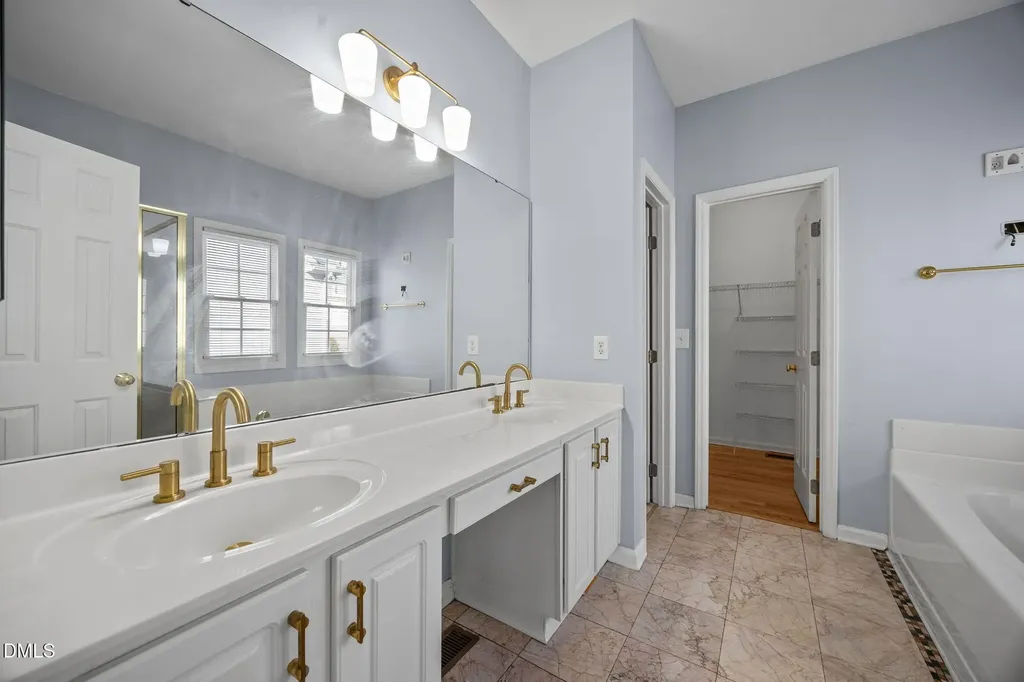 13112 Elmleaf Court Raleigh NC 27614