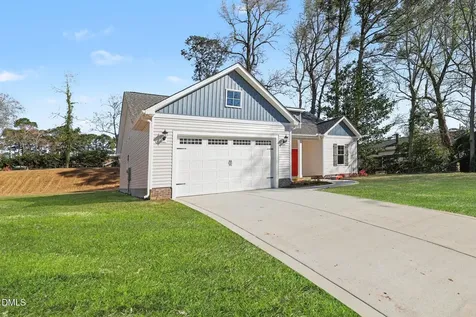 1707 Elizabeth Drive Kinston NC 28504