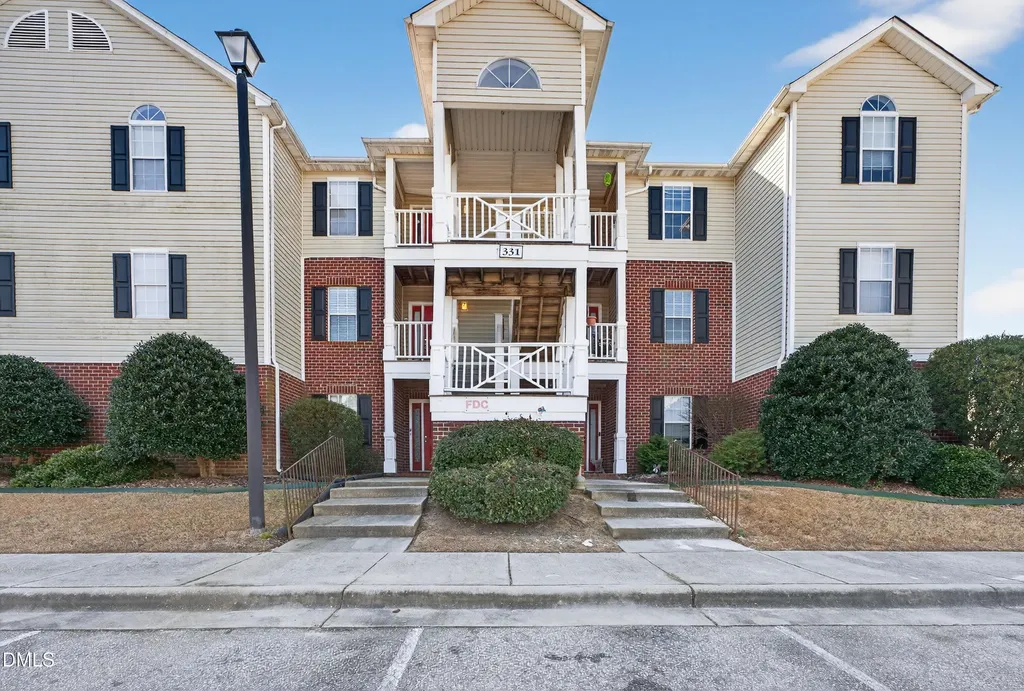 331 Bubble Creek Court Fayetteville NC 28311