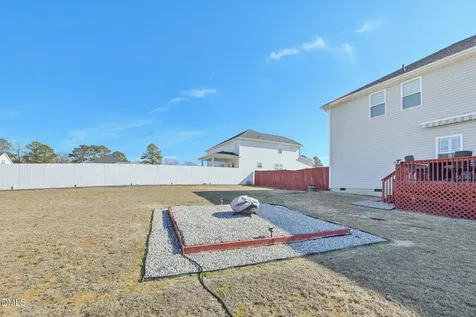 78 Bushel Basket Drive Benson NC 27504