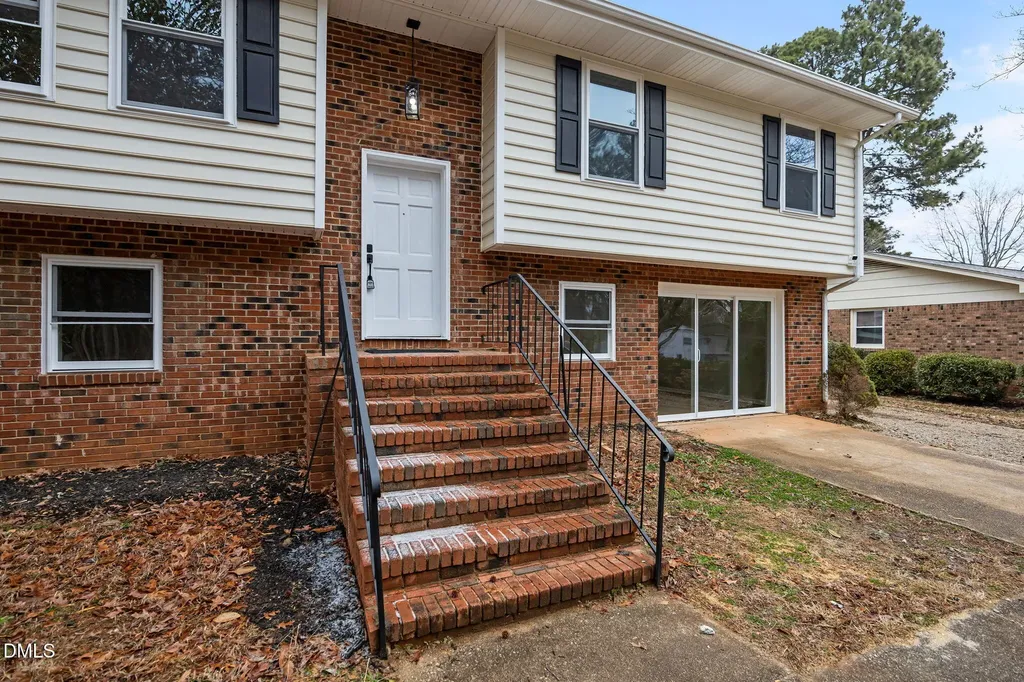 206 November Street Garner NC 27529