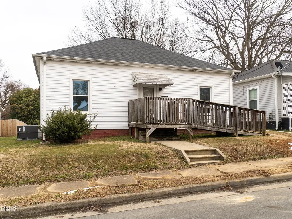 608 Oak Street Burlington NC 27215