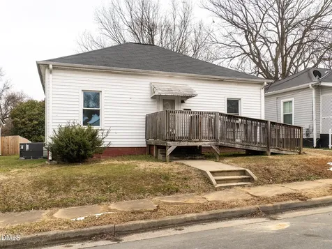 608 Oak Street Burlington NC 27215