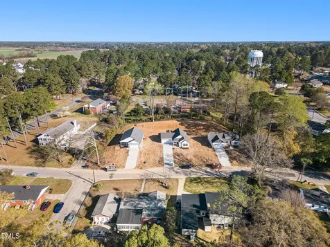 1711 Elizabeth Drive Kinston NC 28504