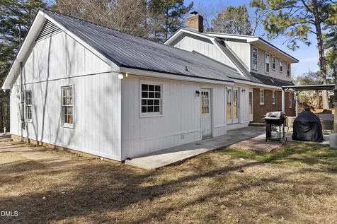 1023 Devonshire Trail Aberdeen NC 28315