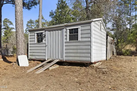 1023 Devonshire Trail Aberdeen NC 28315