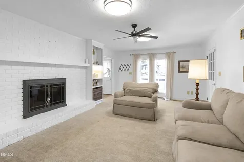1023 Devonshire Trail Aberdeen NC 28315