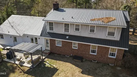 1023 Devonshire Trail Aberdeen NC 28315