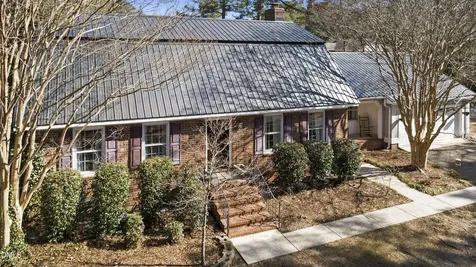 1023 Devonshire Trail Aberdeen NC 28315