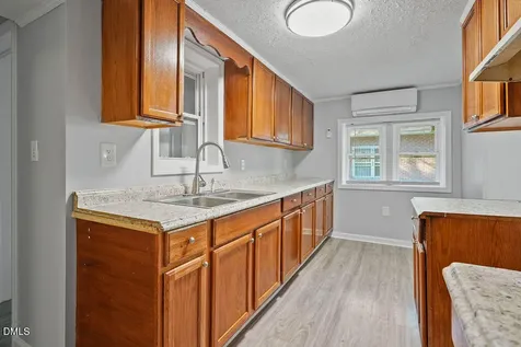 1905 Harris Street Fayetteville NC 28301