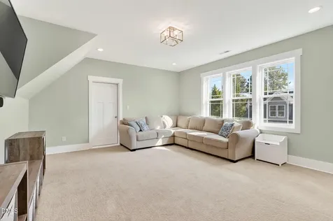 811 Golfers View Pittsboro NC 27312
