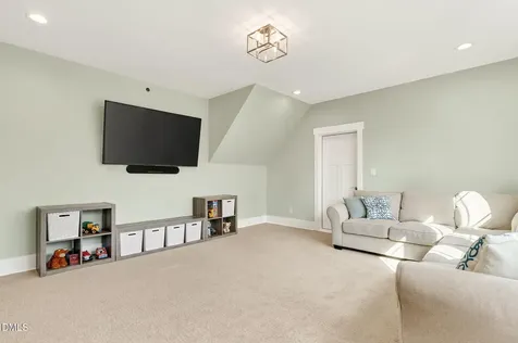811 Golfers View Pittsboro NC 27312