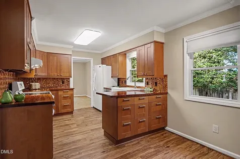 2477 Foxwood Drive Chapel Hill NC 27514
