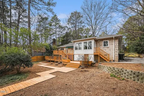 2477 Foxwood Drive Chapel Hill NC 27514