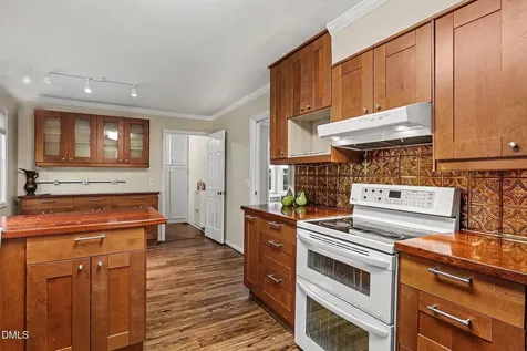 2477 Foxwood Drive Chapel Hill NC 27514