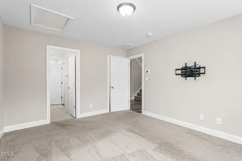 2068 Dresden Drive Burlington NC 27217