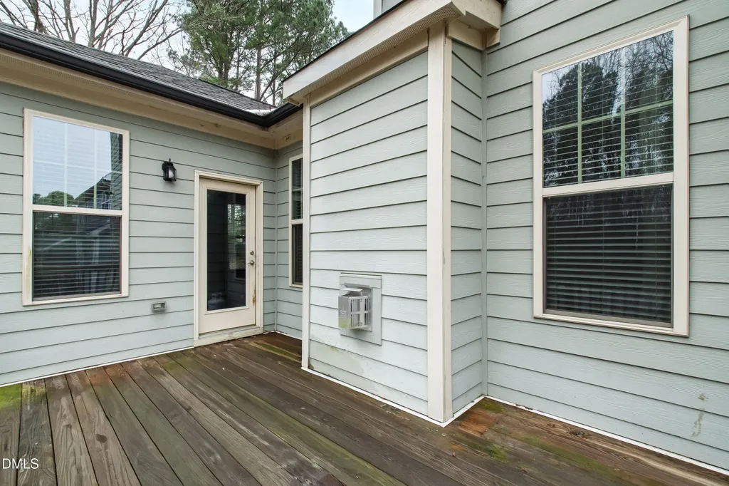 8121 Fieldcrest Lane Fuquay Varina NC 27526