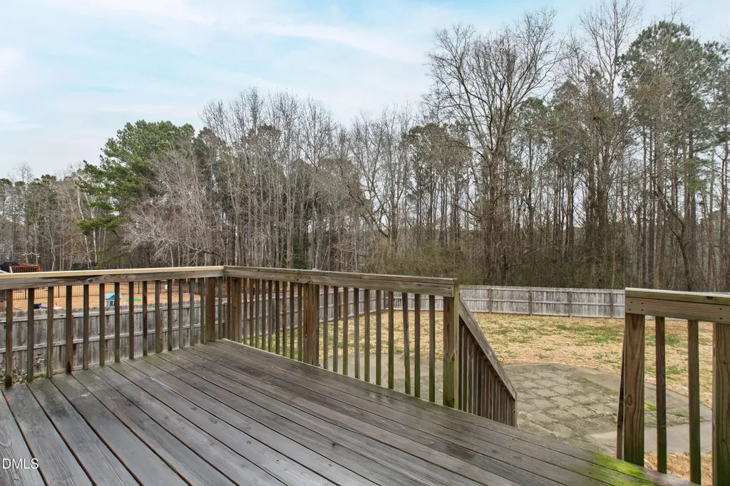 8121 Fieldcrest Lane Fuquay Varina NC 27526