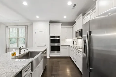 8121 Fieldcrest Lane Fuquay Varina NC 27526