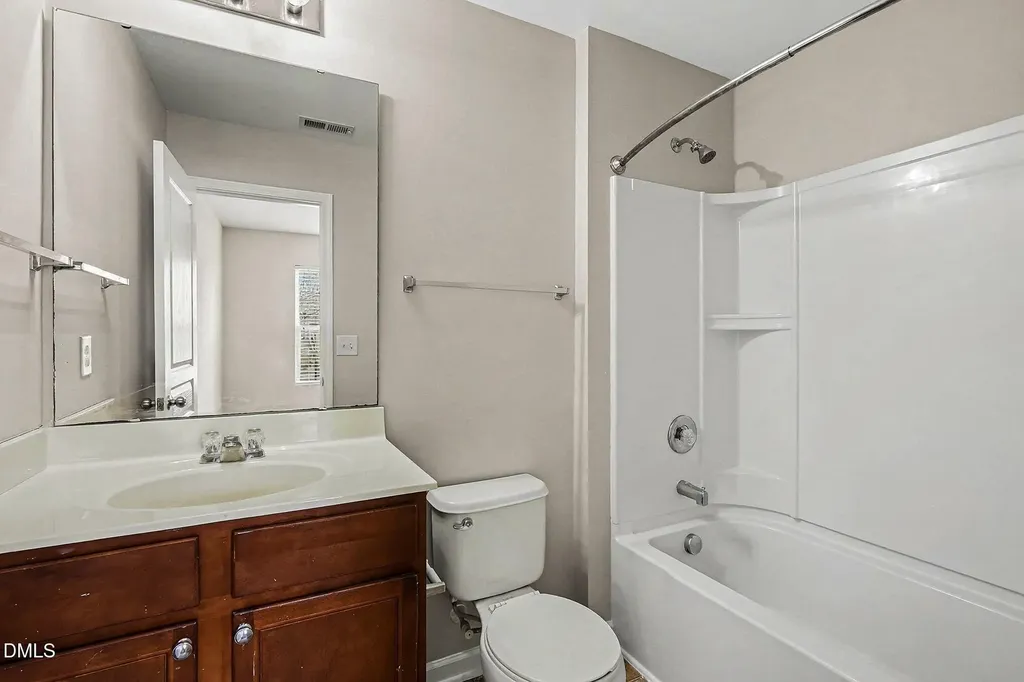 2905 Berkeley Springs Raleigh NC 27616