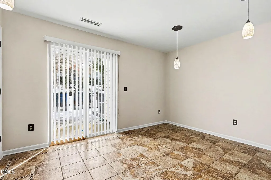 2905 Berkeley Springs Raleigh NC 27616
