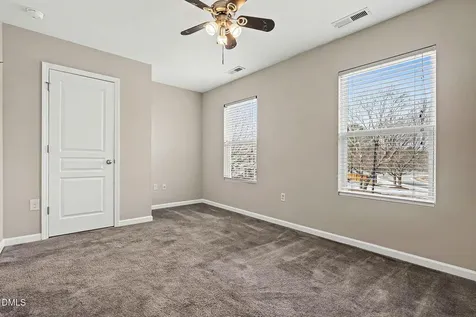 2905 Berkeley Springs Raleigh NC 27616