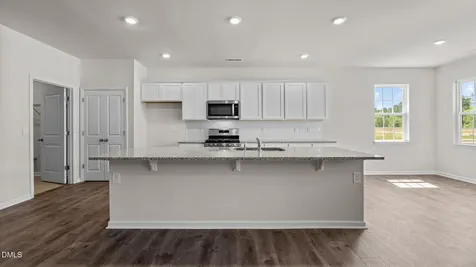1445 Carisbrooke Drive Mebane NC 27302