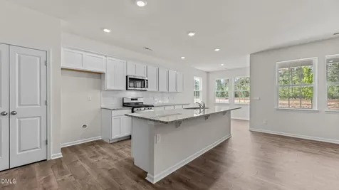 1445 Carisbrooke Drive Mebane NC 27302