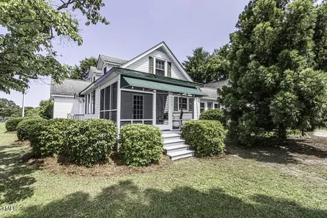 931 Eastern Avenue Nashville NC 27856