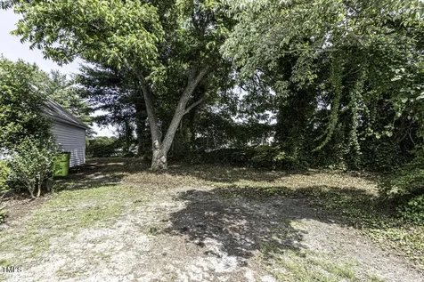 931 Eastern Avenue Nashville NC 27856