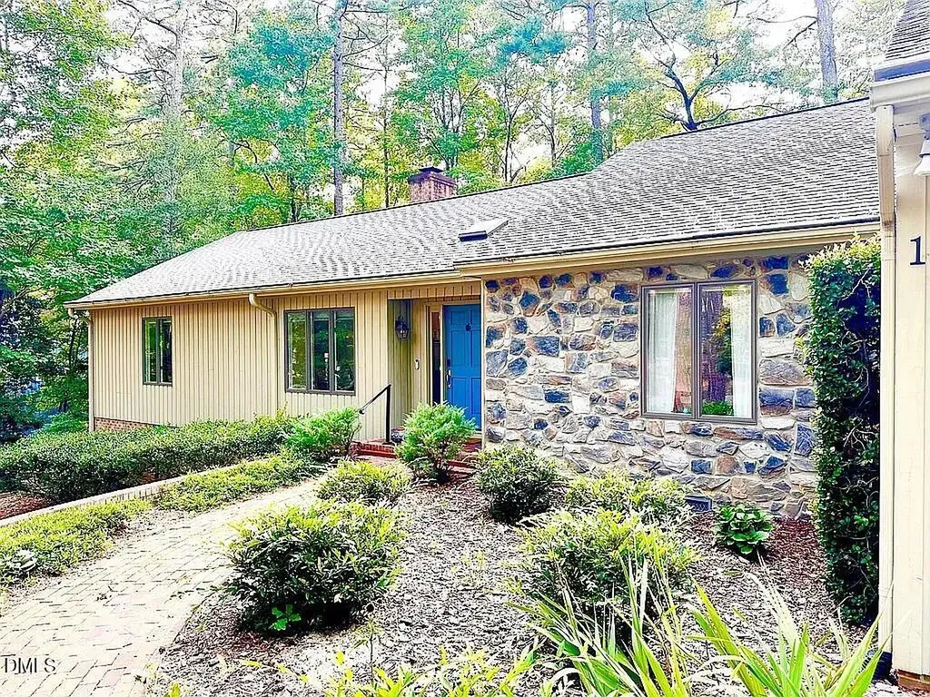 1907 Wedgewood Drive Sanford NC 27332