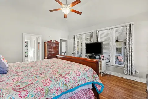 8824 Wildwood Links Raleigh NC 27613
