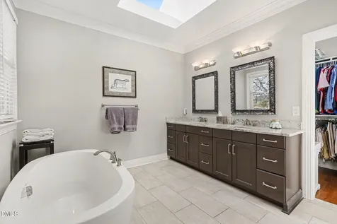 8824 Wildwood Links Raleigh NC 27613