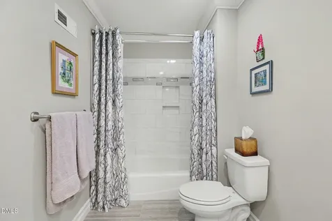8824 Wildwood Links Raleigh NC 27613