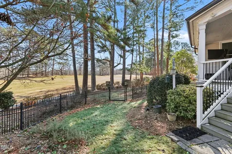 8824 Wildwood Links Raleigh NC 27613
