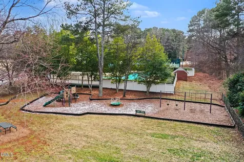 8824 Wildwood Links Raleigh NC 27613