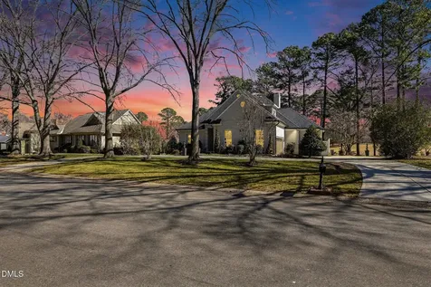 8824 Wildwood Links Raleigh NC 27613