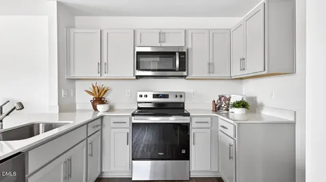 279 Rusling Leaf Drive Fuquay Varina NC 27526