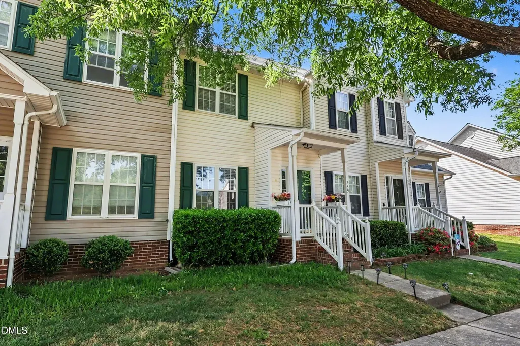 229 Commons Drive Holly Springs NC 27540