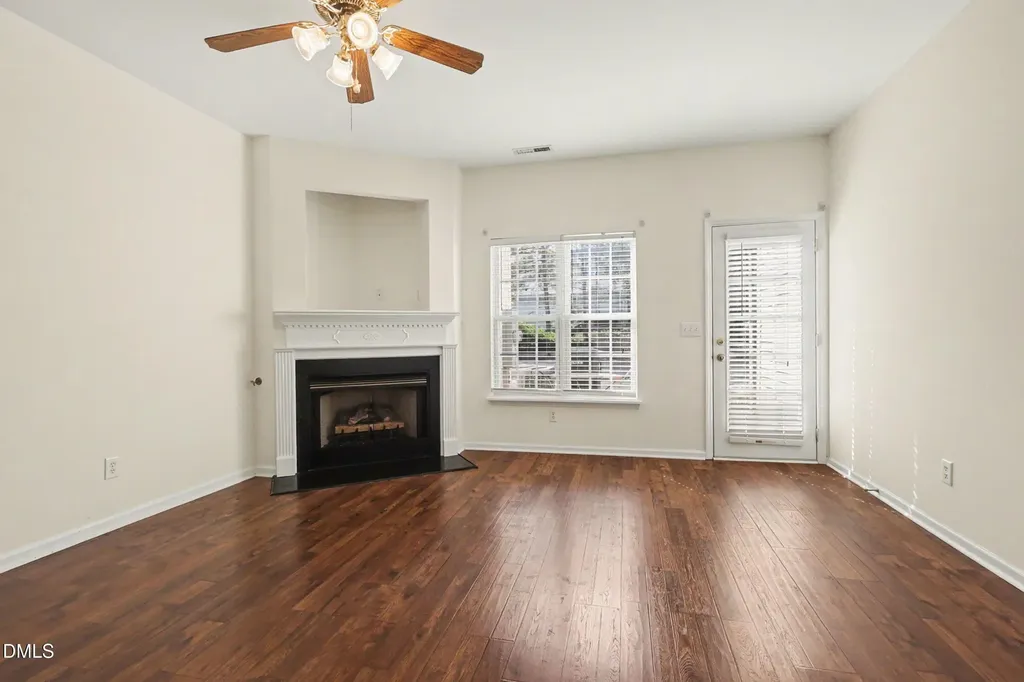 229 Commons Drive Holly Springs NC 27540