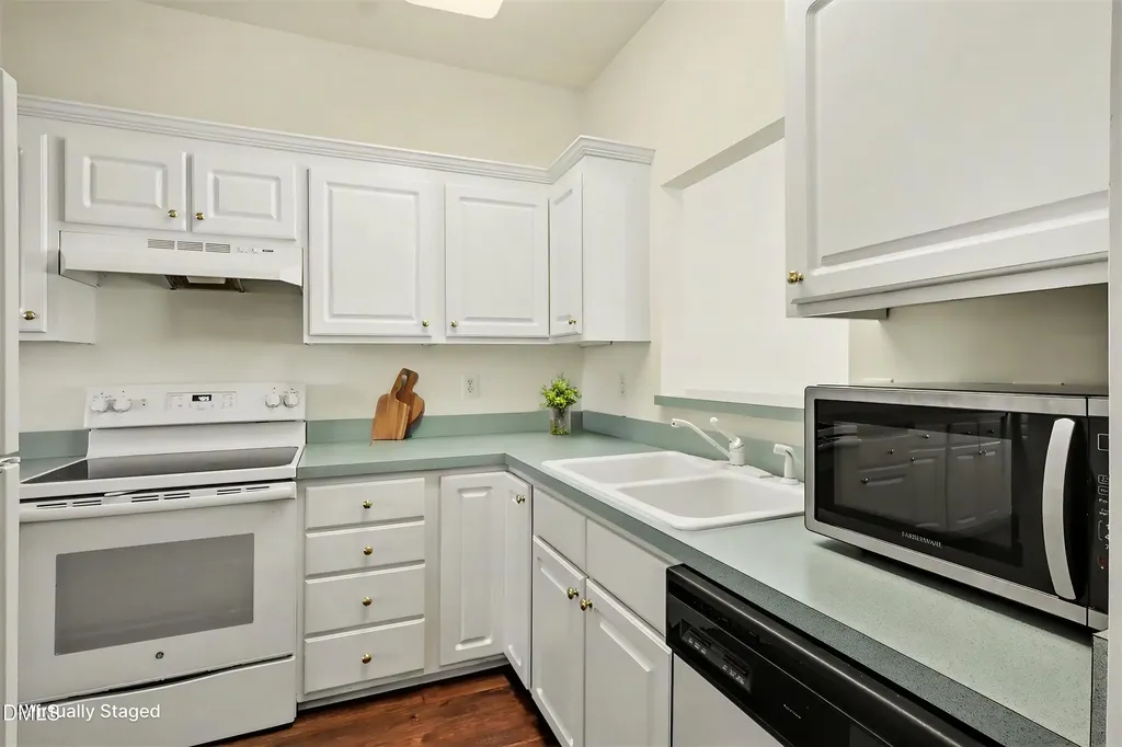 229 Commons Drive Holly Springs NC 27540