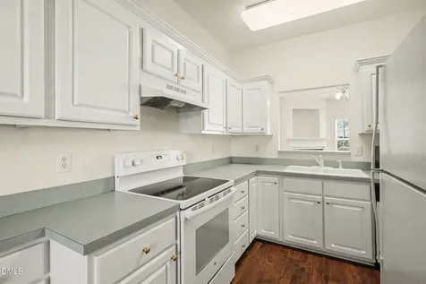 229 Commons Drive Holly Springs NC 27540