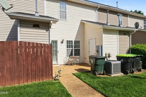 229 Commons Drive Holly Springs NC 27540