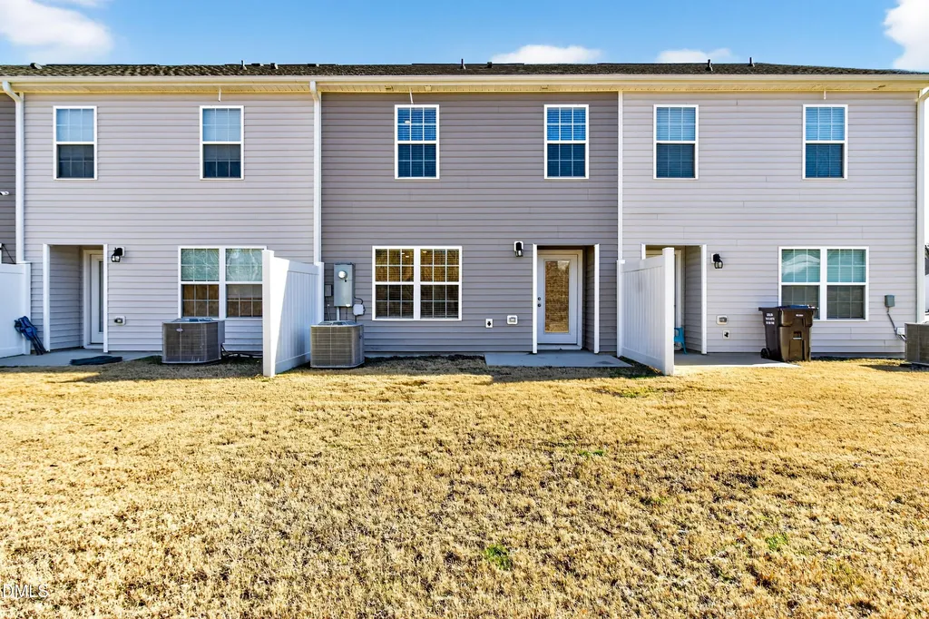 145 Tributary Way Fuquay Varina NC 27526