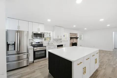 208 Lynnwood Estates Drive Knightdale NC 27545
