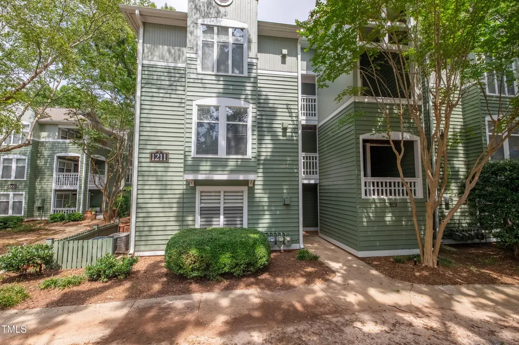 1211 Westview Lane Raleigh NC 27605