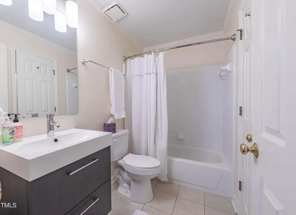 1211 Westview Lane Raleigh NC 27605