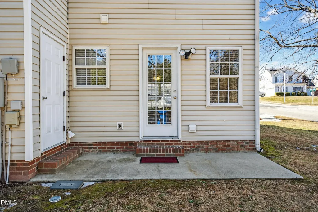 1601 Briarmont Court Raleigh NC 27610