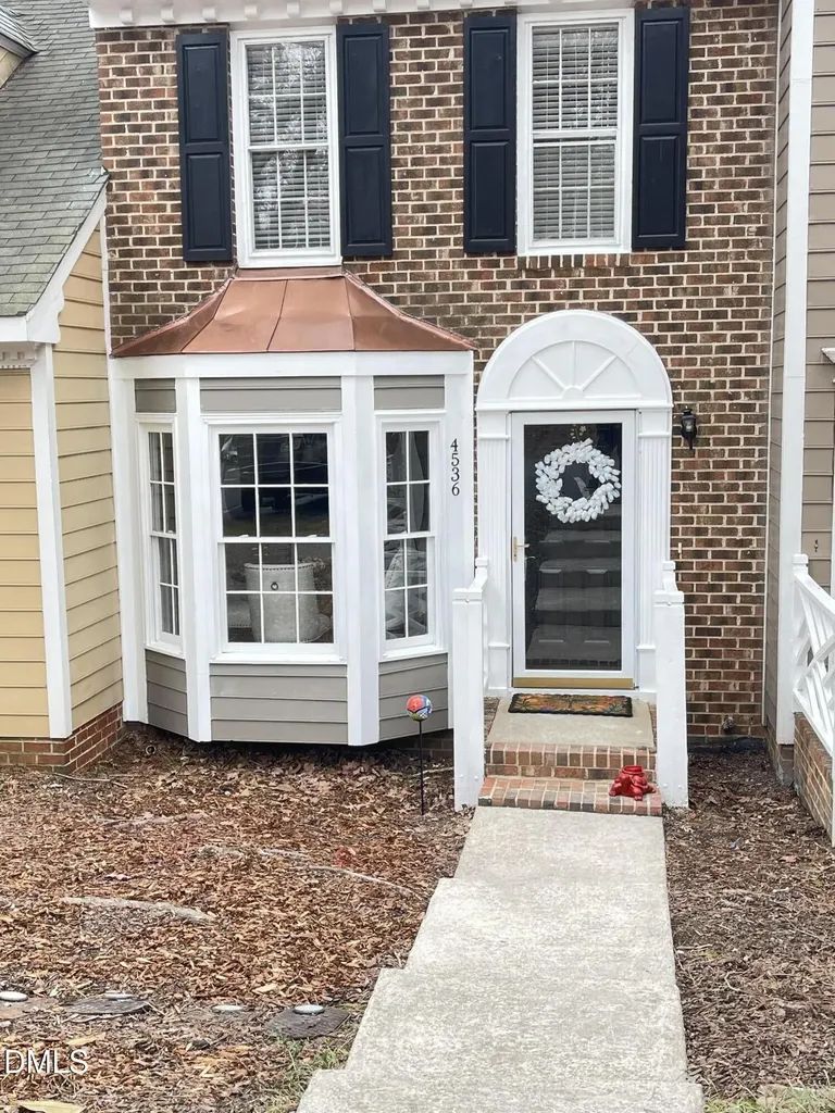 4536 Hamptonshire Drive Raleigh NC 27613
