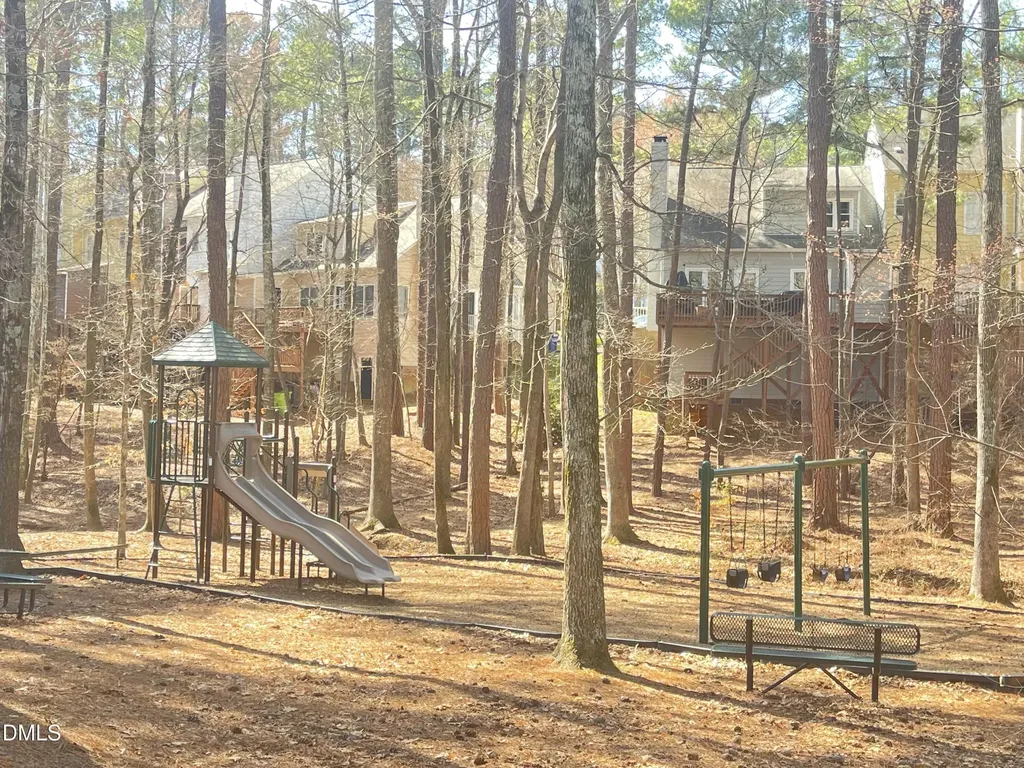 4536 Hamptonshire Drive Raleigh NC 27613